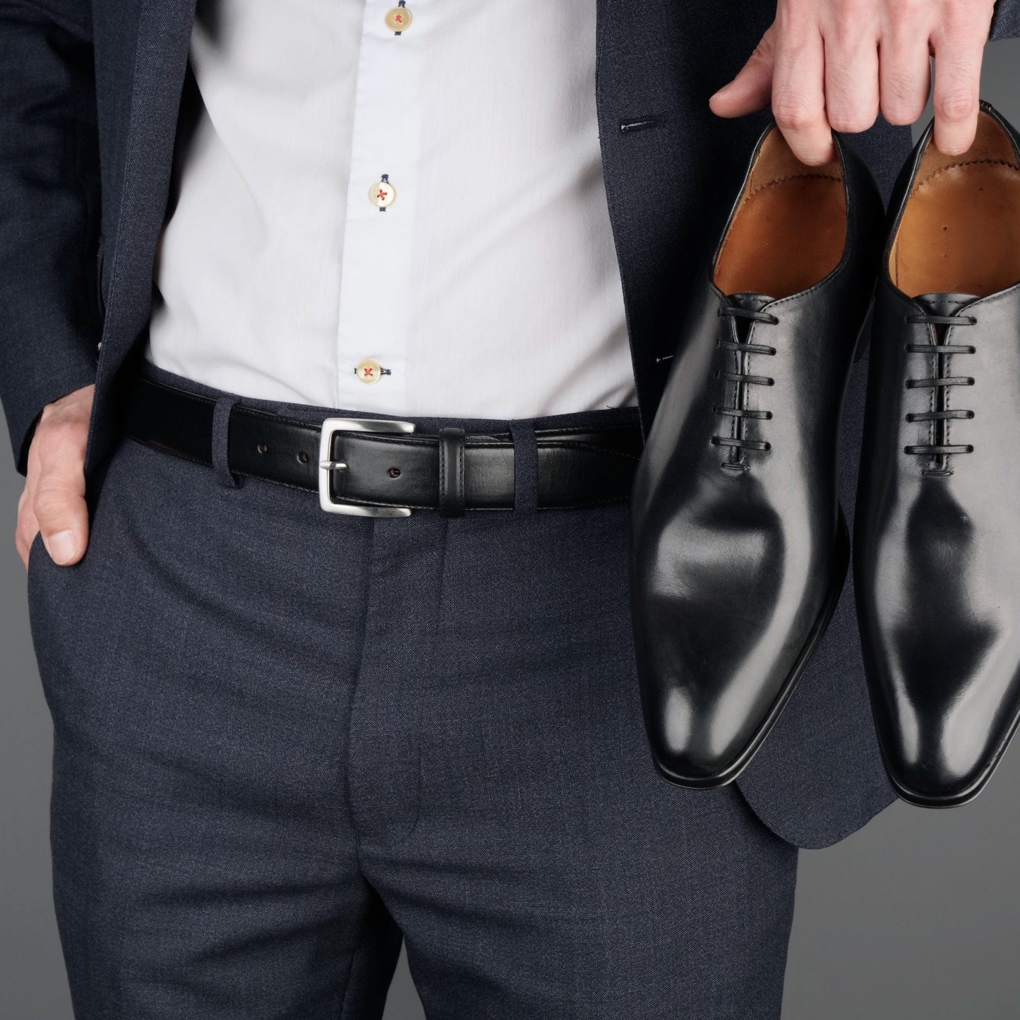 Classic Wholecut Oxford – Black