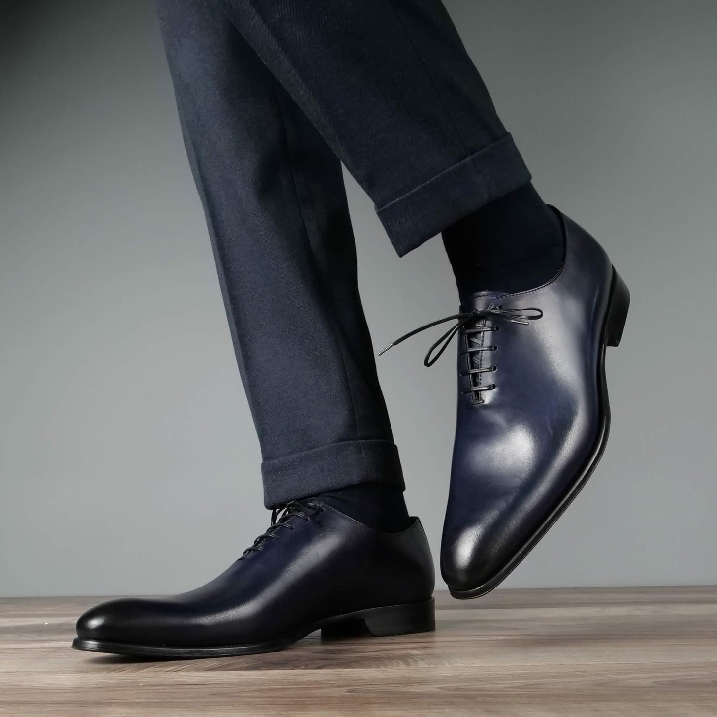 Classic Wholecut Oxford Blue